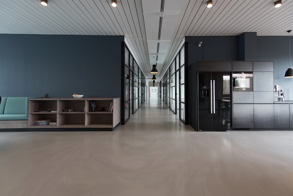 GTEXTLAND modern real estate office